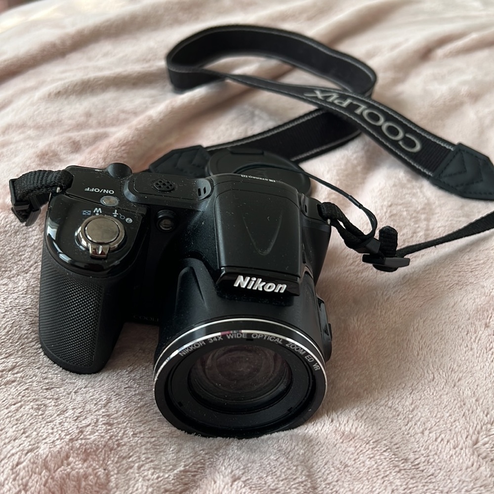 Nikon Coolpix L830 - Picture 2 of 3